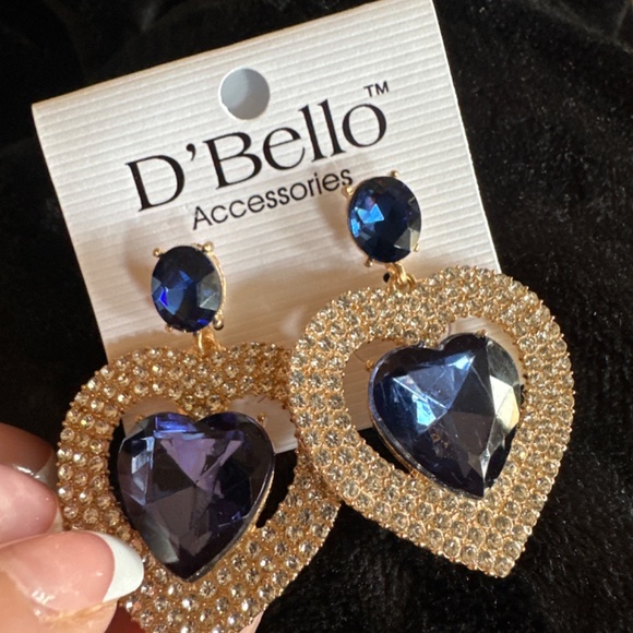 Gorgeous royal blue heart earrings - Picture 2 of 5
